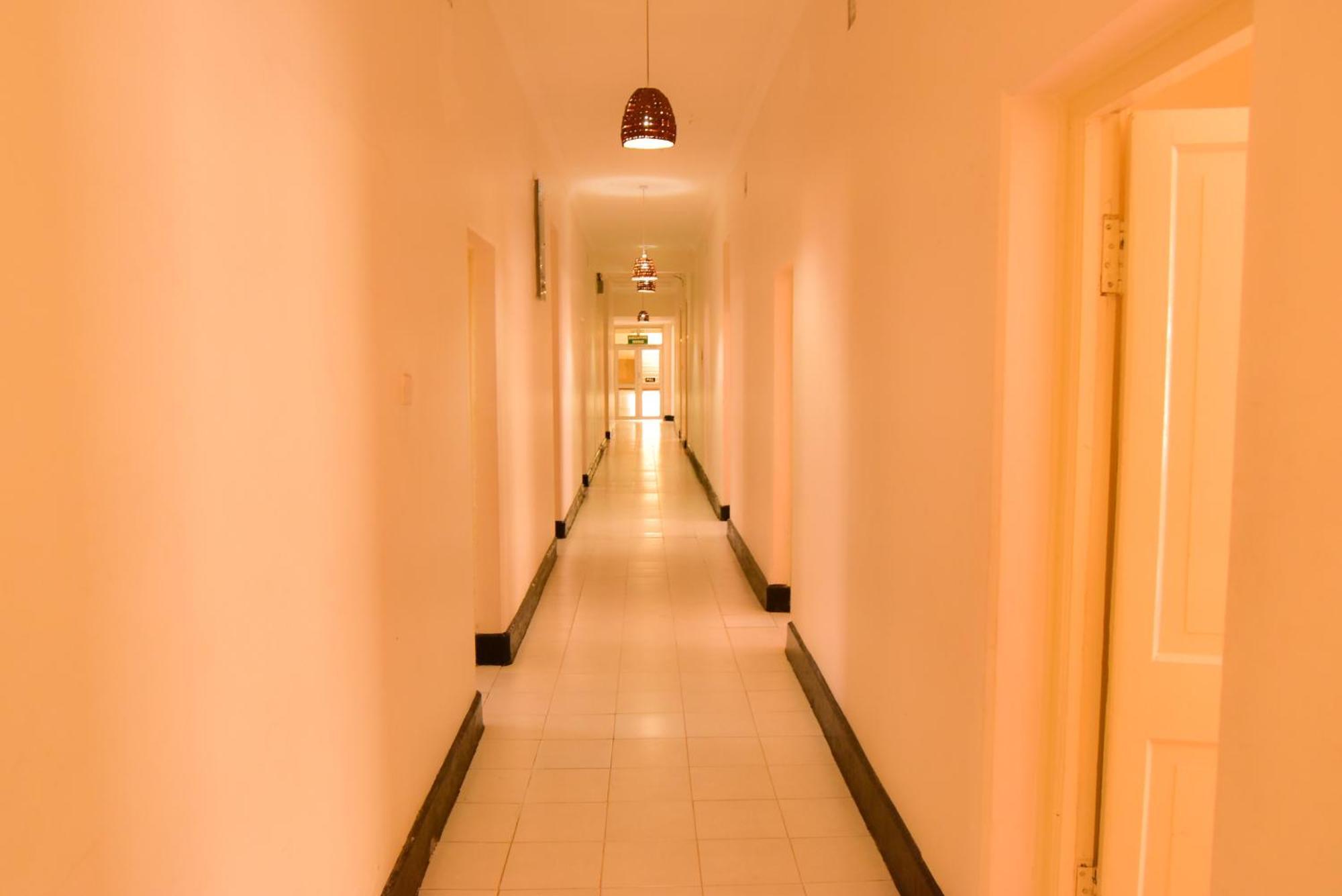 Wagon Wheel Hotel Eldoret Exterior photo