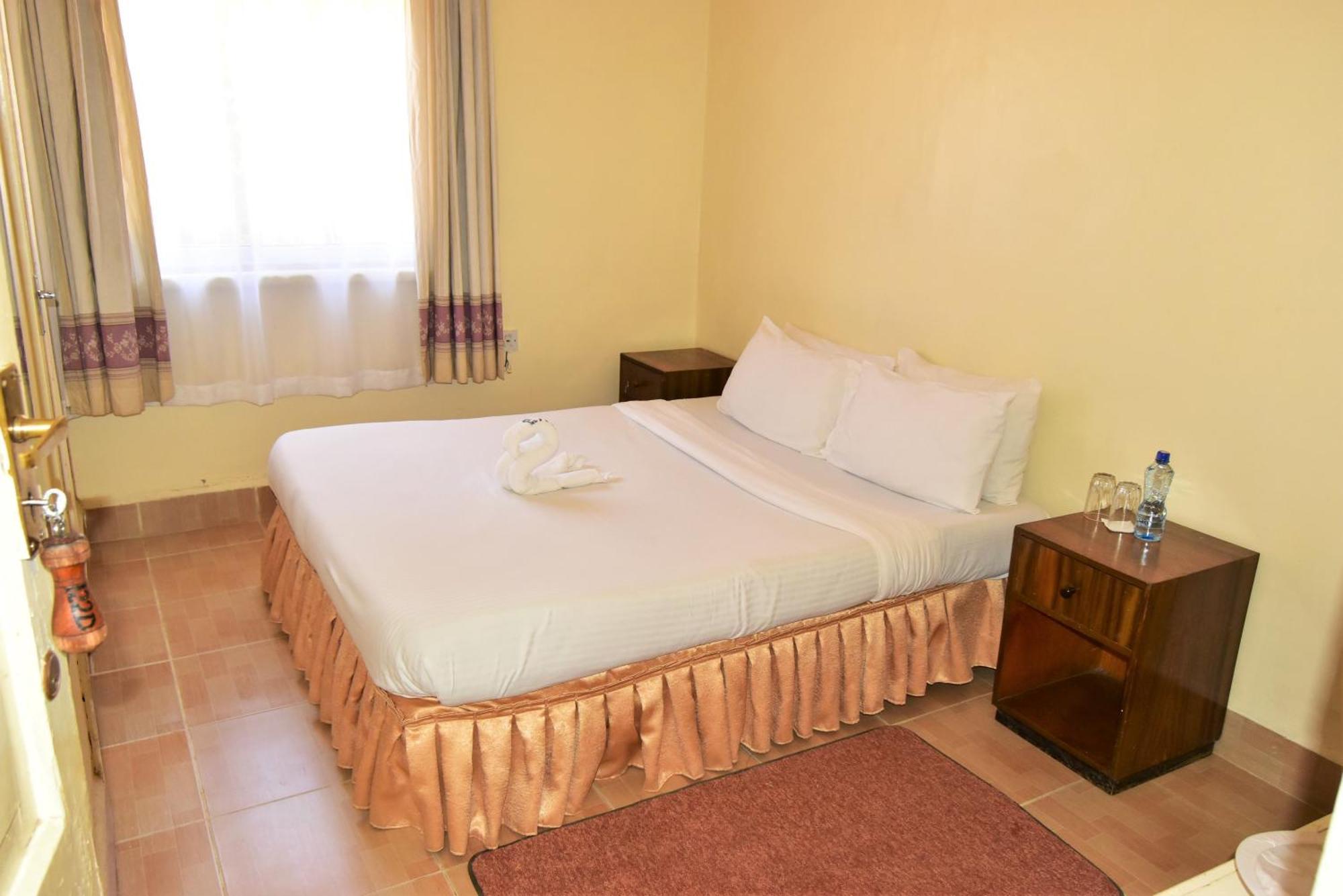 Wagon Wheel Hotel Eldoret Exterior photo