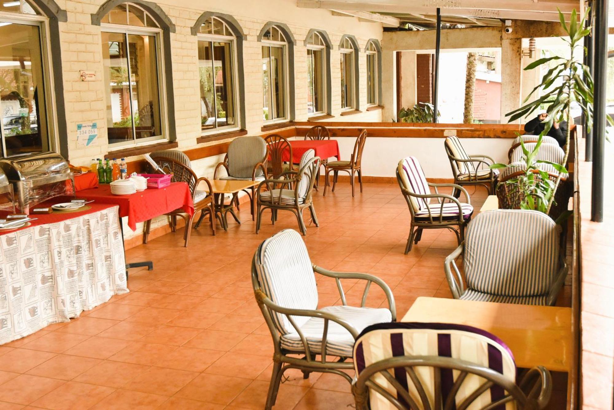 Wagon Wheel Hotel Eldoret Exterior photo