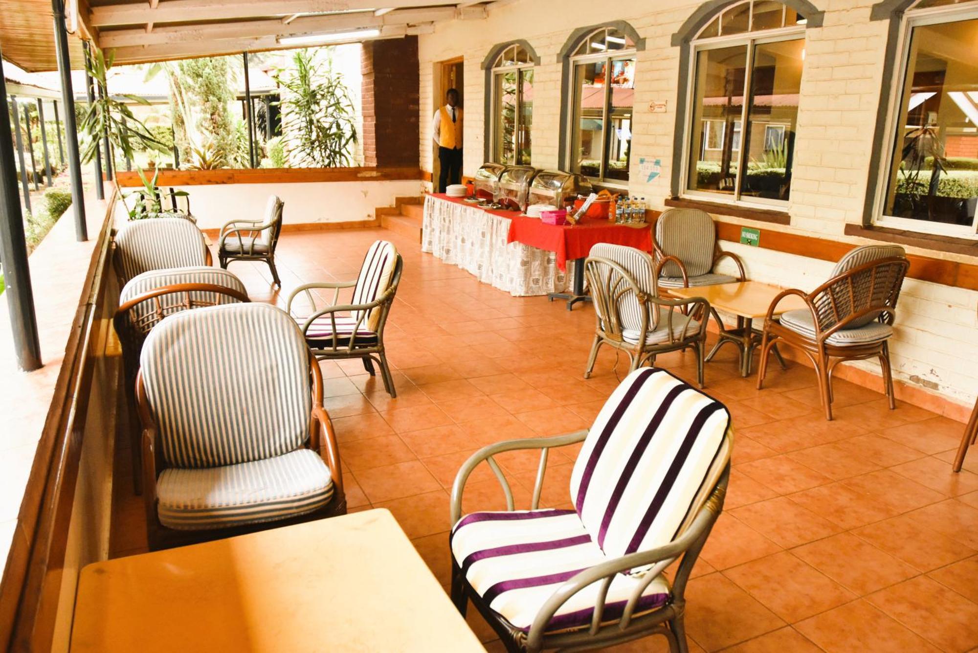 Wagon Wheel Hotel Eldoret Exterior photo
