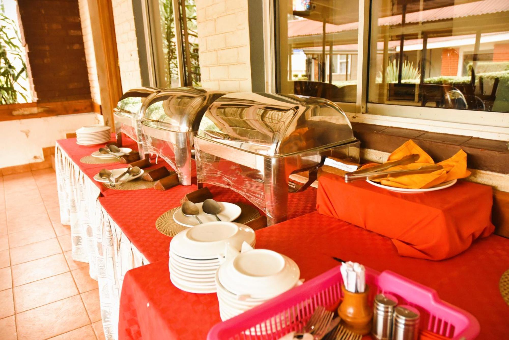 Wagon Wheel Hotel Eldoret Exterior photo