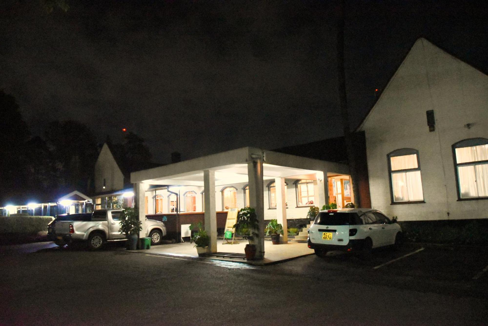 Wagon Wheel Hotel Eldoret Exterior photo