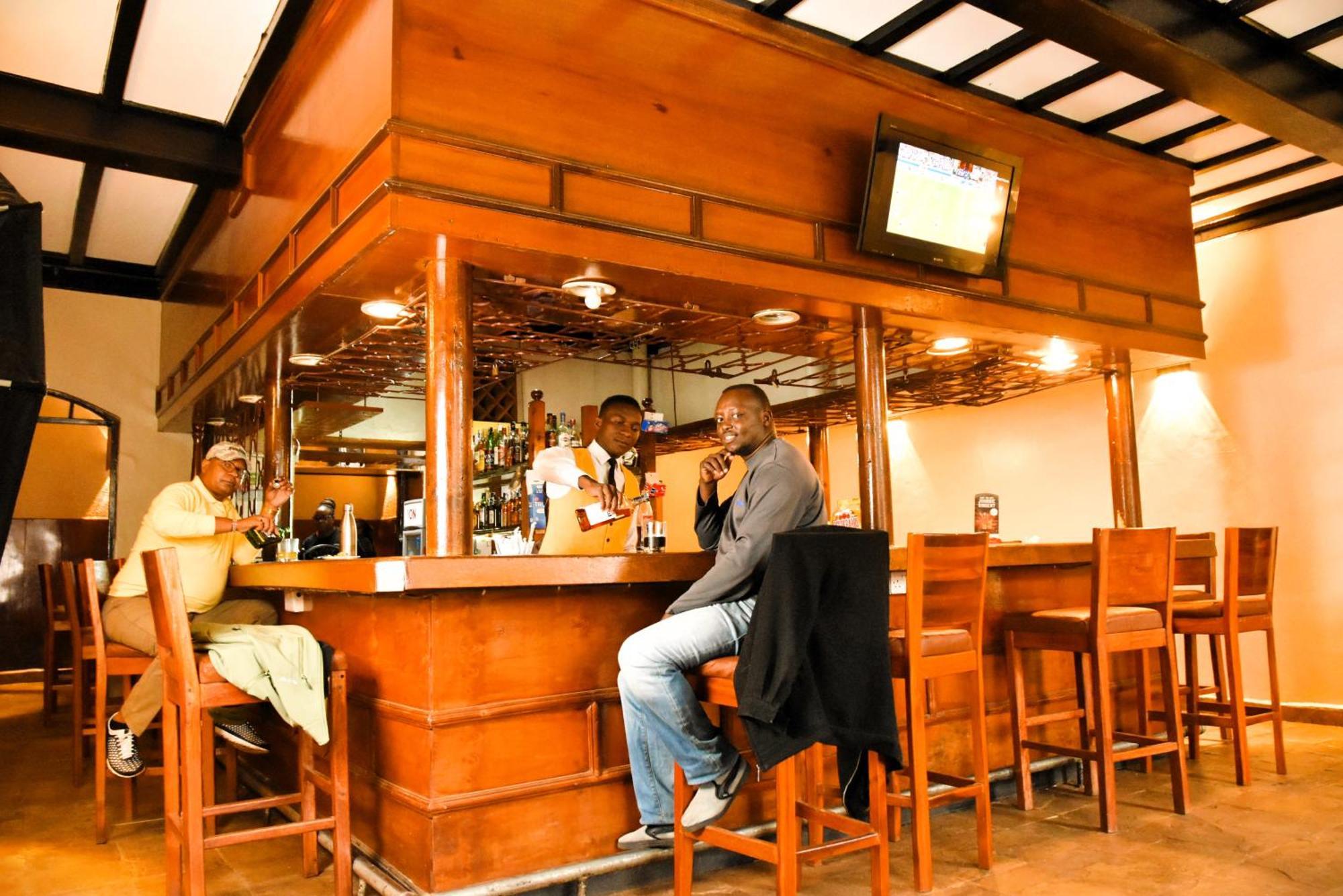 Wagon Wheel Hotel Eldoret Exterior photo
